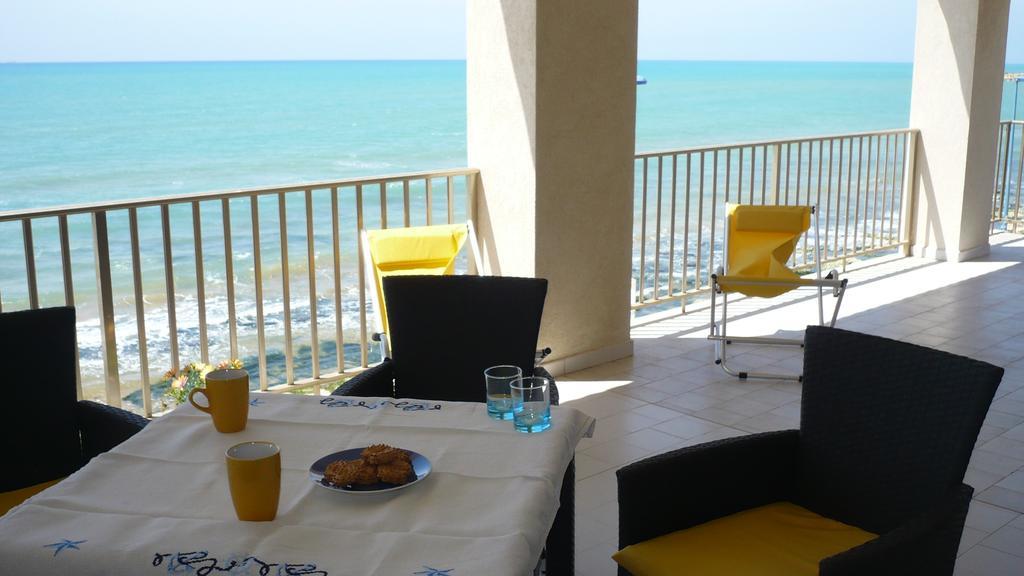 ドンナルカタCasa Sul Mare Con Vista Mozzafiatoアパートメント エクステリア 写真